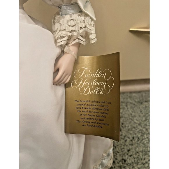 VINTAGE MINT #10 FRANKLIN HEIRLOOM 17" PORCELAIN DOLL WEDDING DRESS LACE FLOWERS - Picture 8 of 11